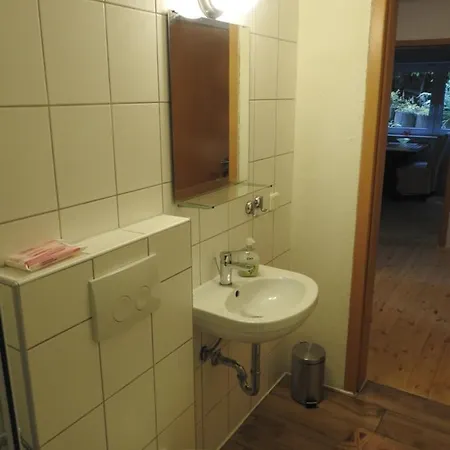 Rusti Deifeld 梅德巴赫