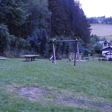 Rusti Deifeld Apartamento *